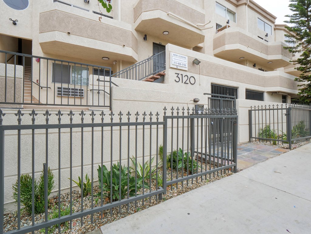 the building in which the apartment is located