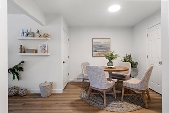 Atlantic Pointe Apartments Dinette - Photo Gallery 4
