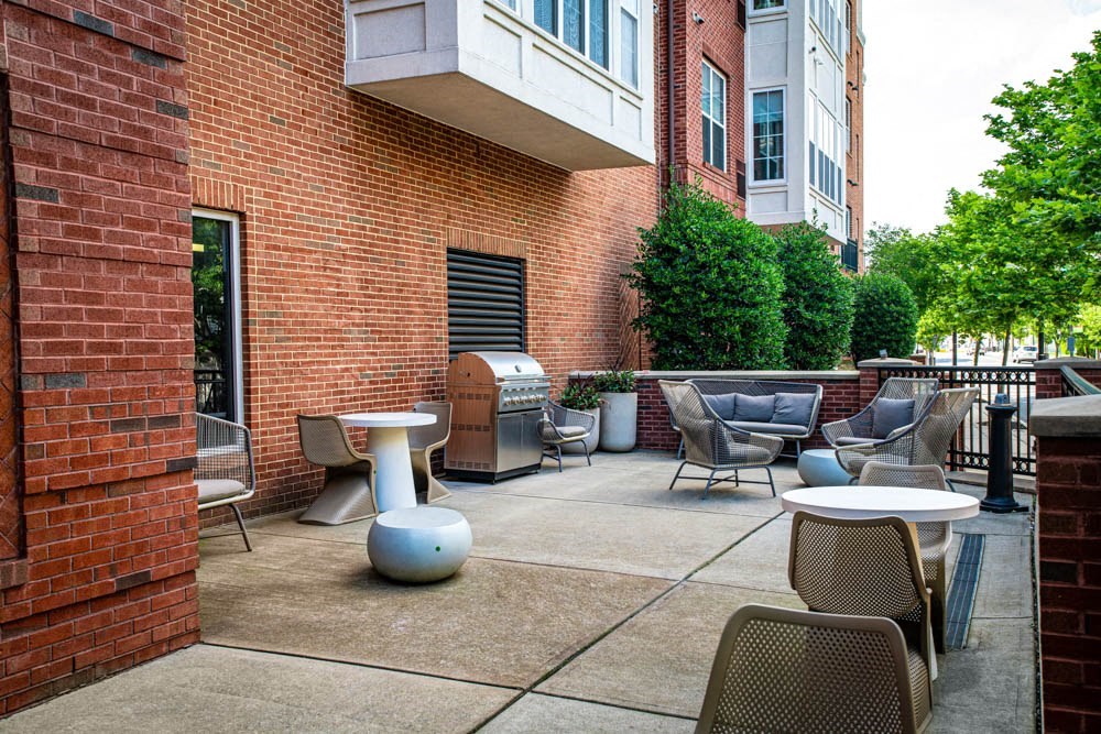 an outside patio and a grilling station  at Park Square Apartments, Rahway, NJ, 07065