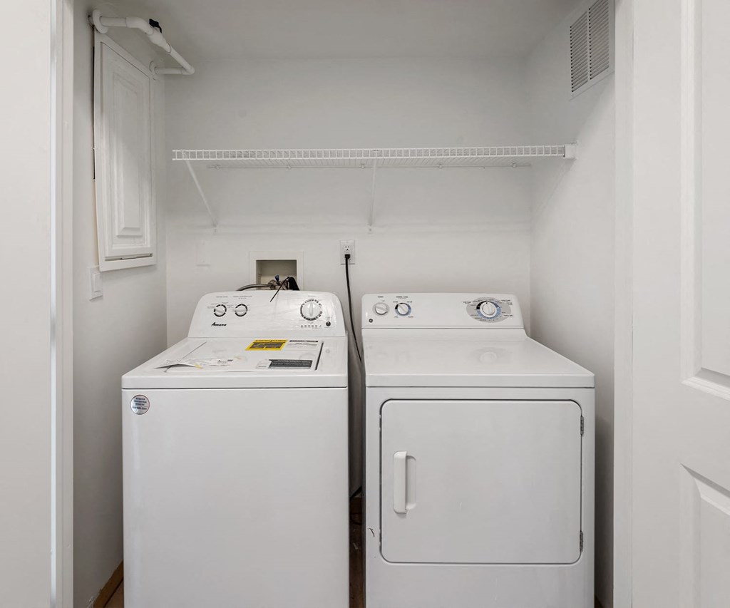 Washer/ Dryer at Park Square Apartments, Rahway, NJ, 07065