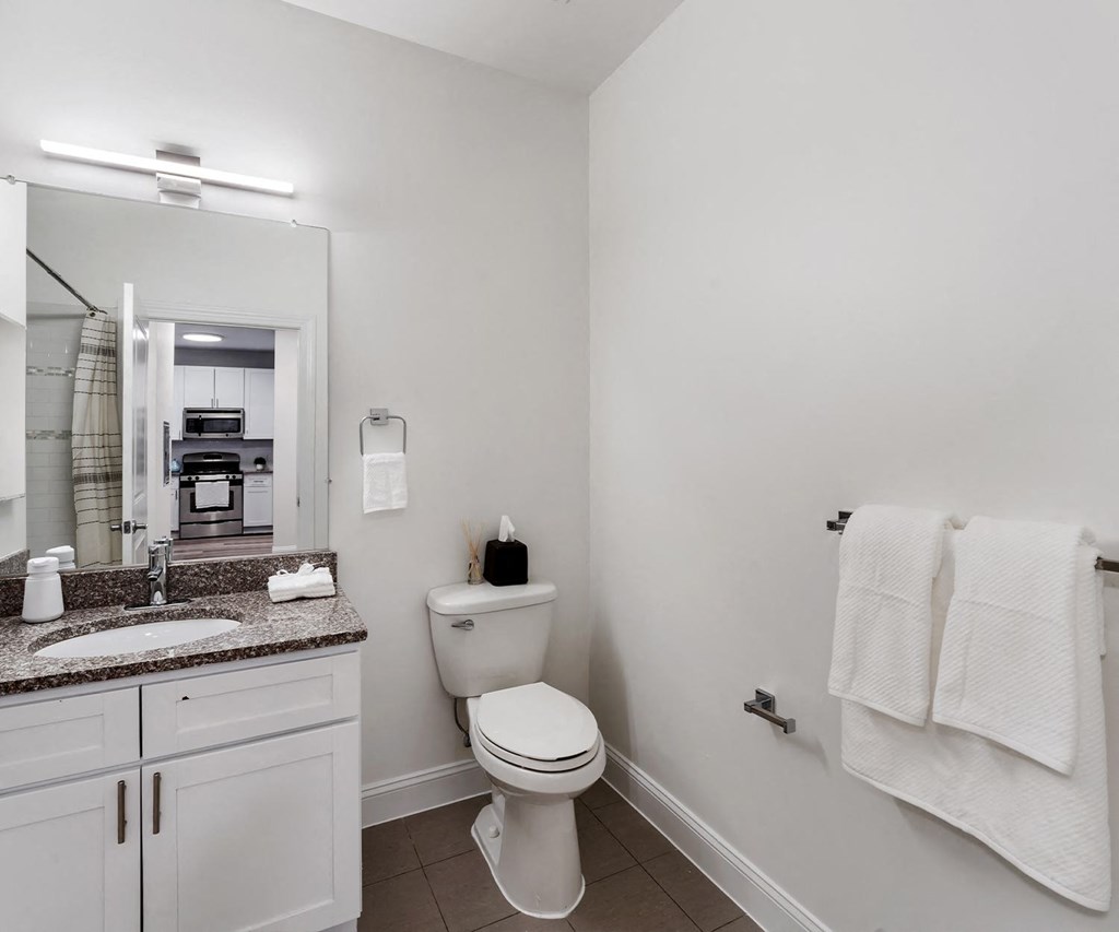 Bathroom With Bathtub at Park Square Apartments, Rahway, 07065