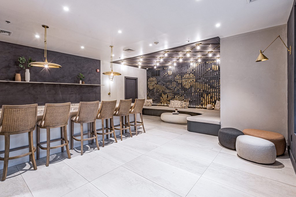 Business Center at Park Square Apartments, New Jersey, 07065