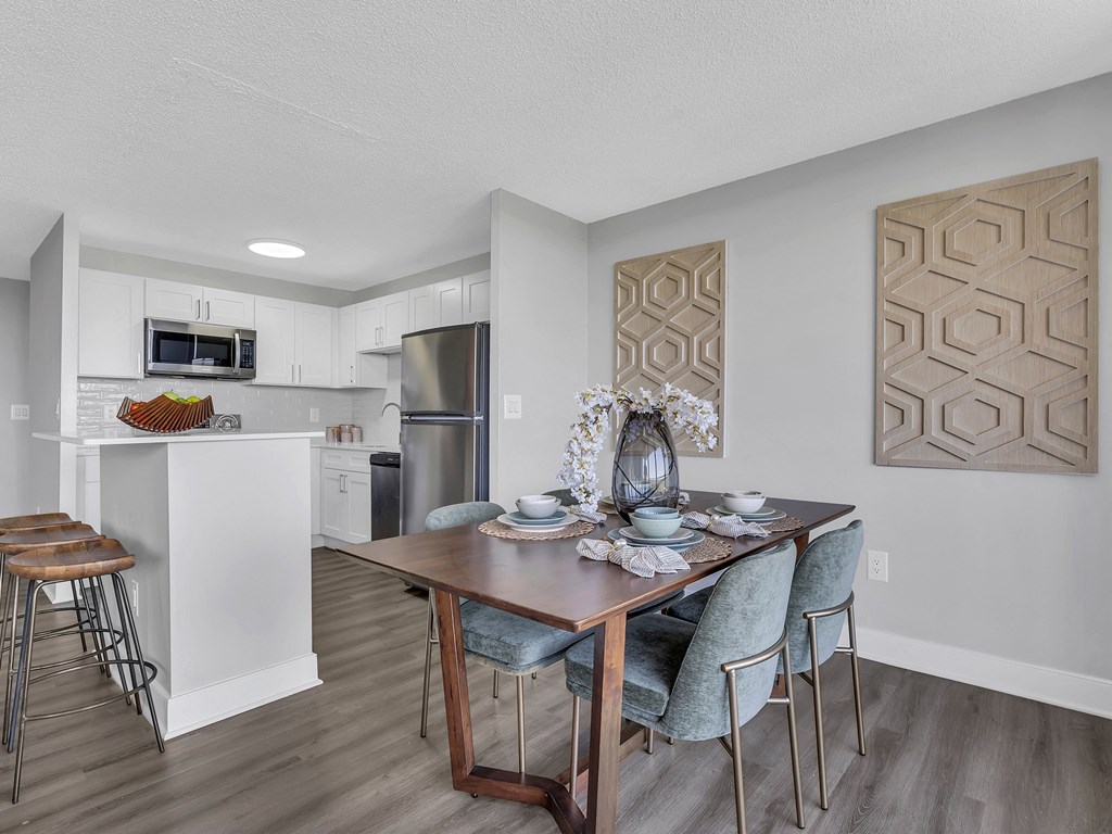 Premier @ City Line Dinette