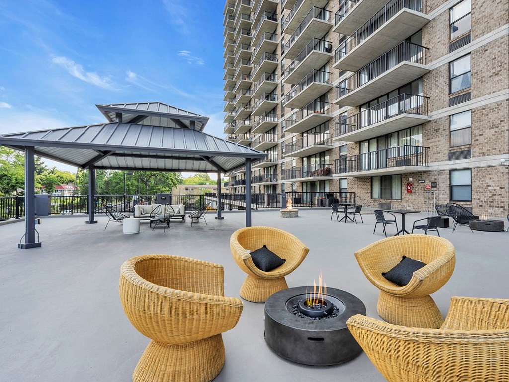 Premier @ City Line Rooftop Lounge