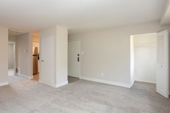 Rushwood Apartments - Photo Gallery 5