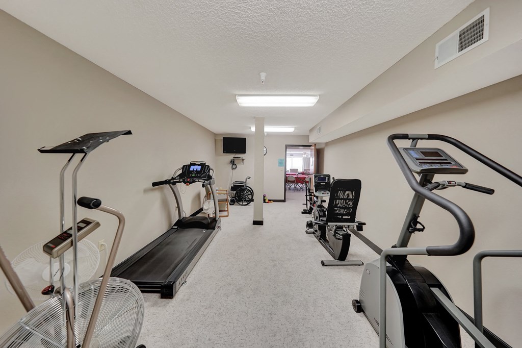 the gym at the preserve apartments