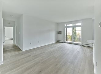 Crestwood Apartments