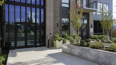 the building in which the hotel is located