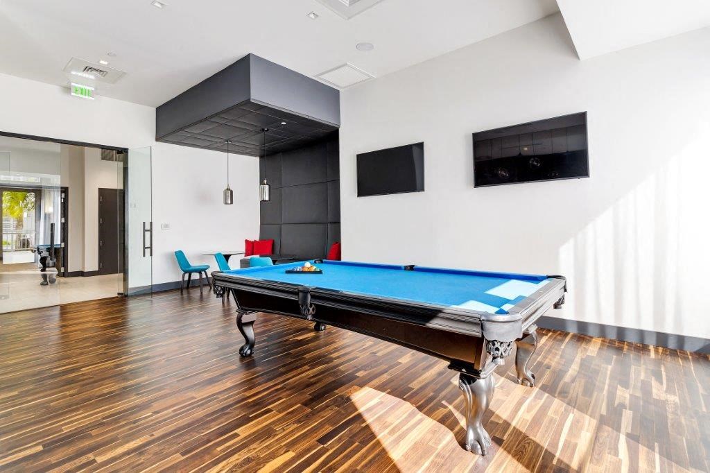 Eve at the District Club LoungeEve at the District Club Lounge