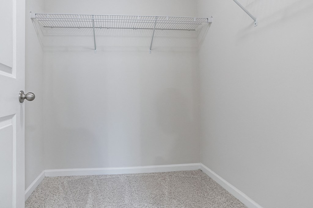 Gentry layout, walk in closet with shelving