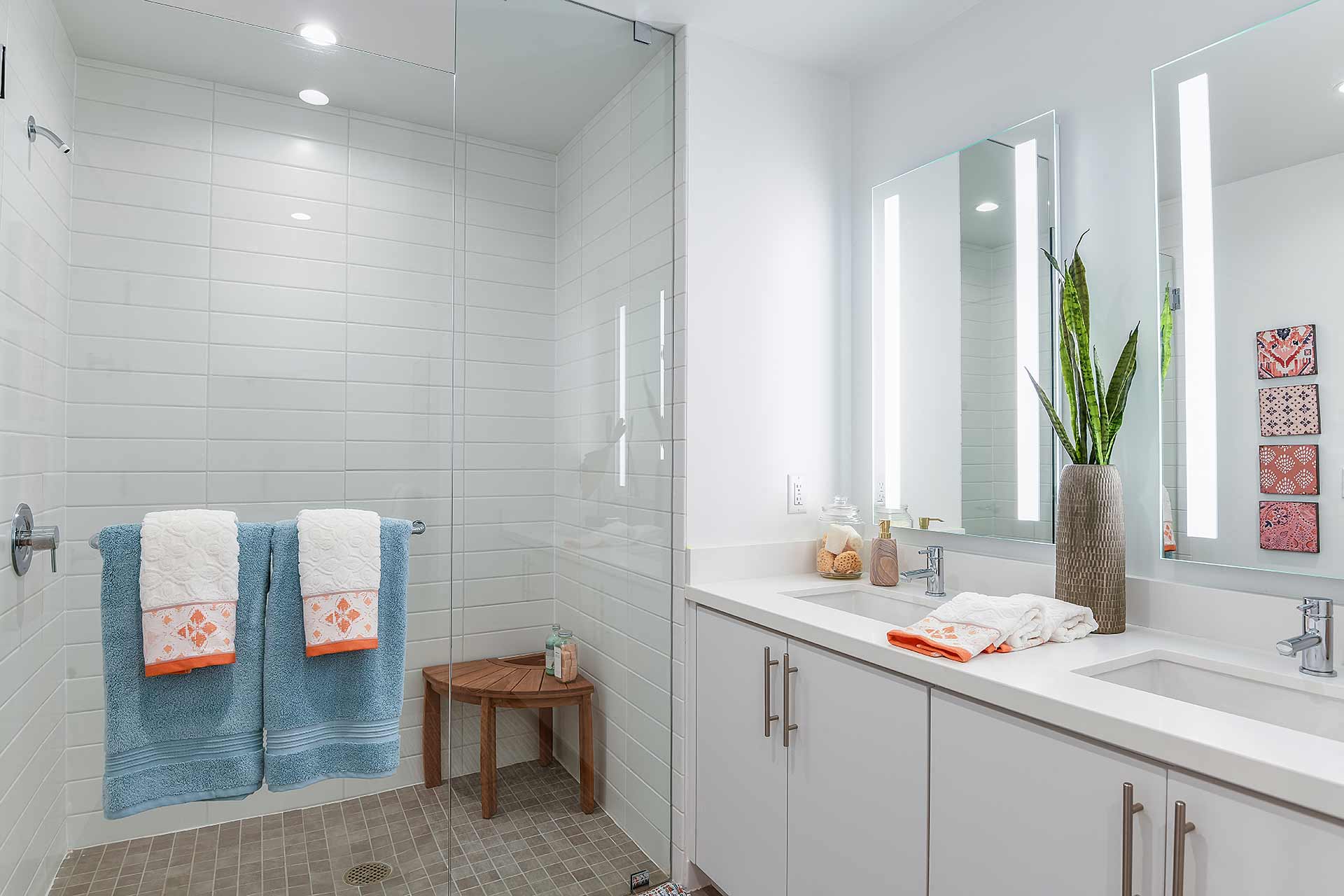 large light filled bathroom at K1 Apartments, San Diego, CA