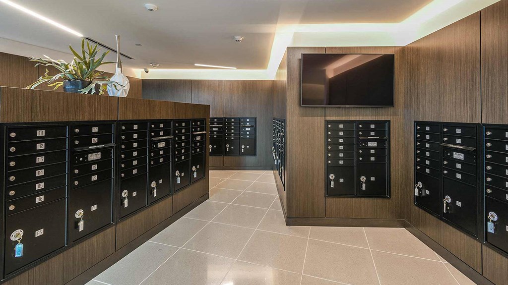 Locker room at K1 Apartments, San Diego, 92101