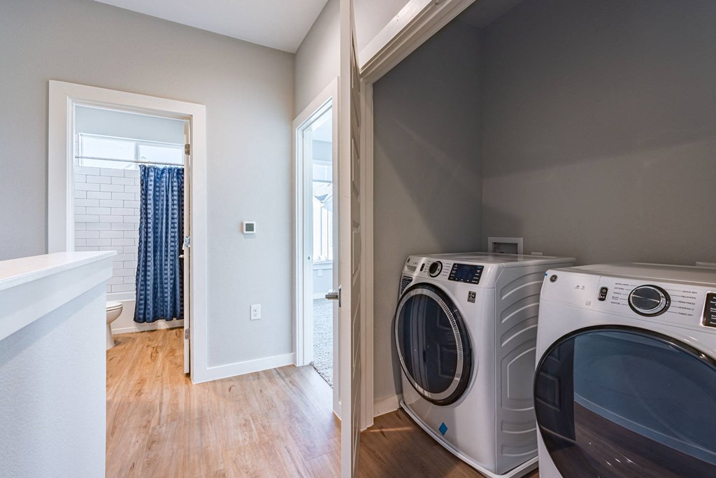 Villae ATX Apartments washer and dryer