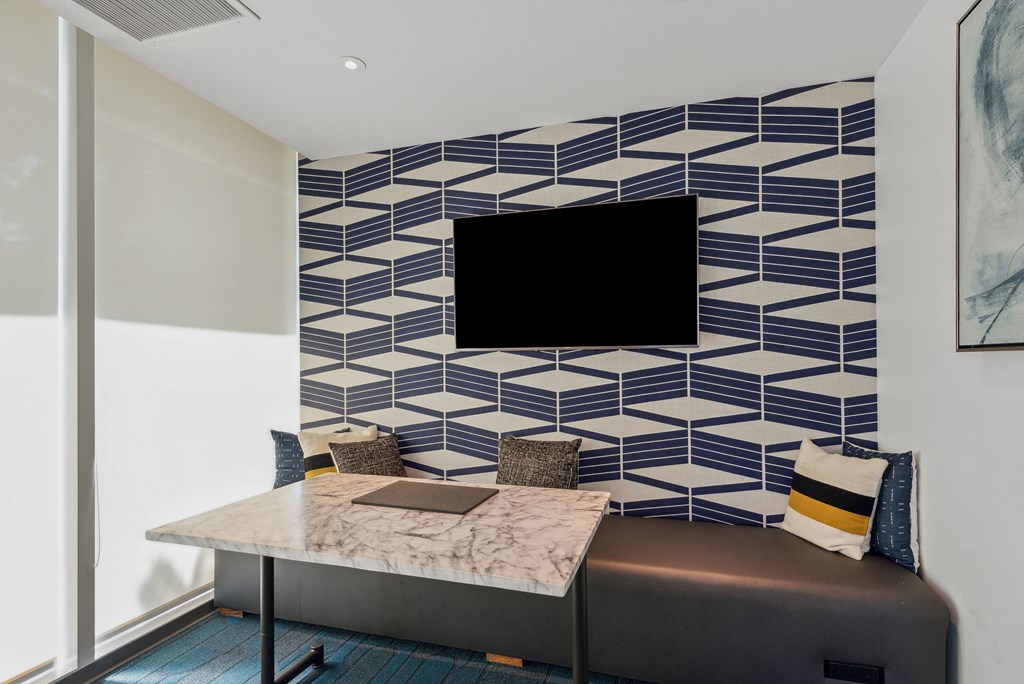 Room with a desk at K1 Apartments, San Diego