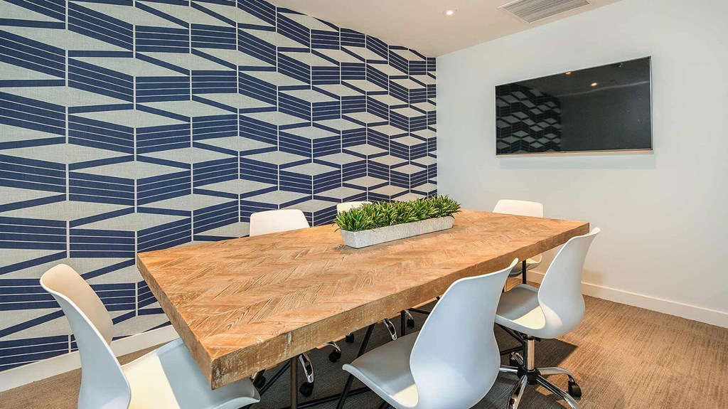 conference room and tech center at K1 Apartments, San Diego, CA 92101
