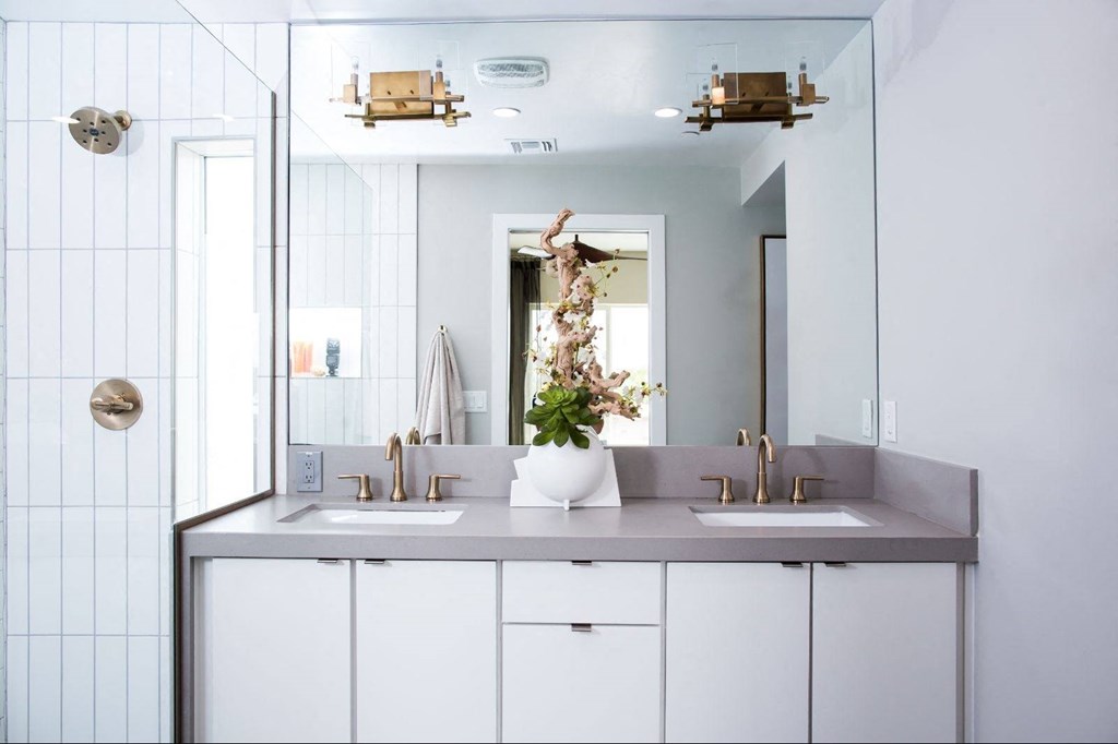 Clean Sophisticated Bathrooms at Novella Arcadia, Phoenix, 85018