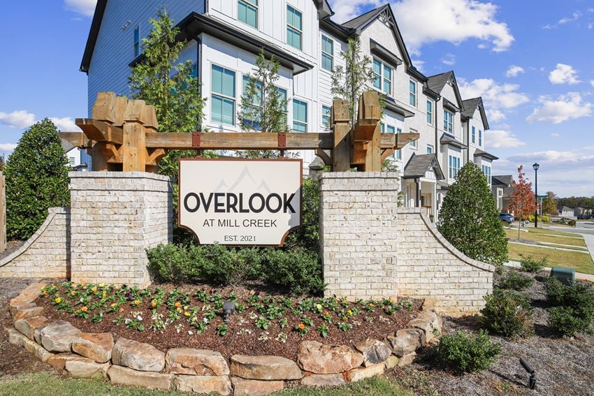 the sign for overlook in front of a building