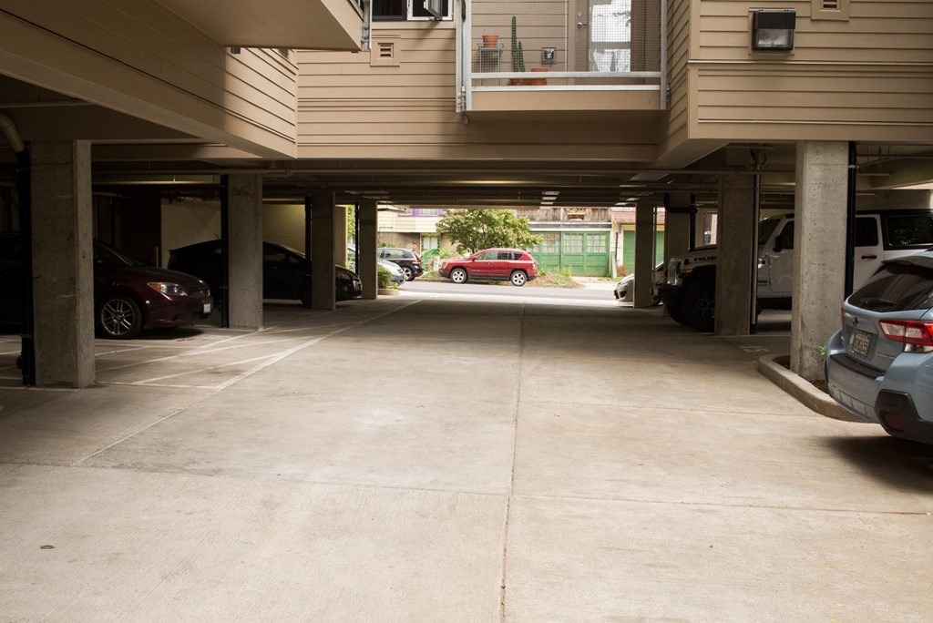 Ample Parking Space at Quinten Tower, Portland, Oregon