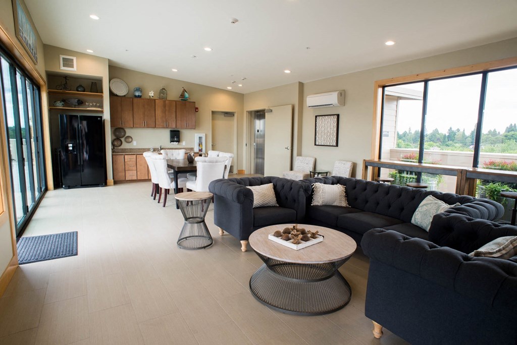 Social Lounge at Quinten Tower, Portland