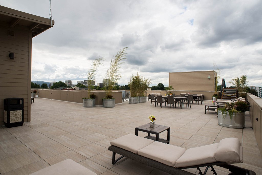 Rooftop Lounge at Quinten Tower, Portland, 97232
