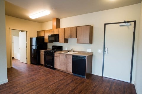 Open concept and bright living spaces at Quinten Tower, Oregon, 97232