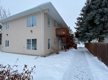 847 15th Street 2 Beds Apartment for Rent - Photo Gallery 2