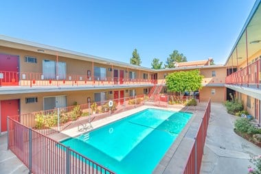 1512-1514 W Mission Blvd Studio-1 Bed Apartment for Rent - Photo Gallery 1
