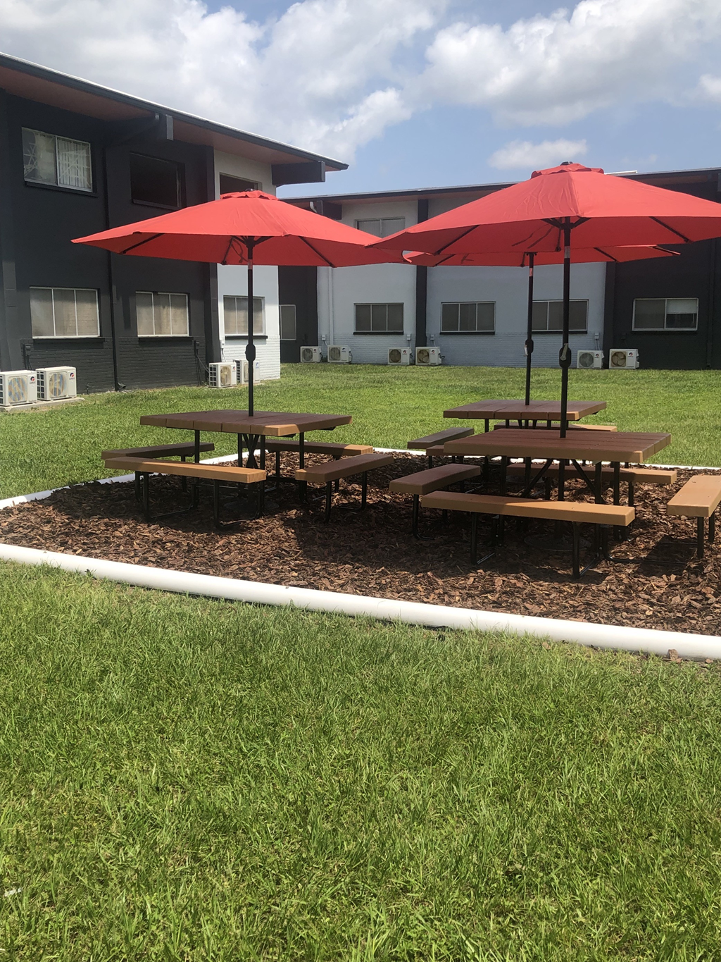 Picnic Area at Addison Cove Apartments