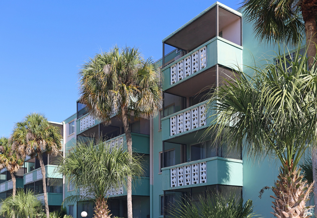 4 story building at Marella Bay