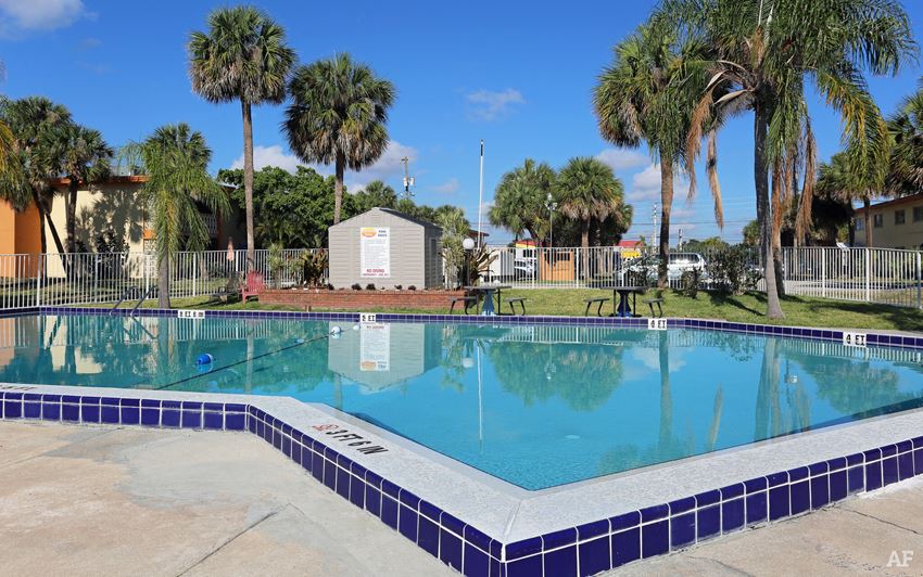 Marella Bay Apartments, 700 North Courtenay Parkway, Merritt Island, FL ...