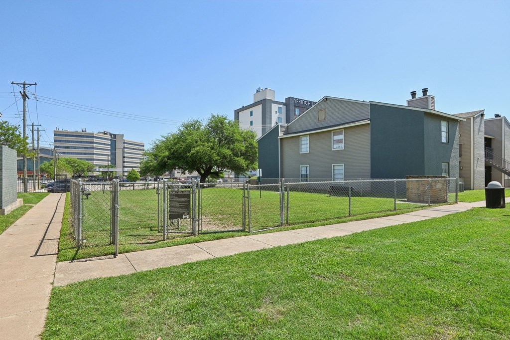 Bark Park at Abbey Glenn Apartments, Texas, 76706
