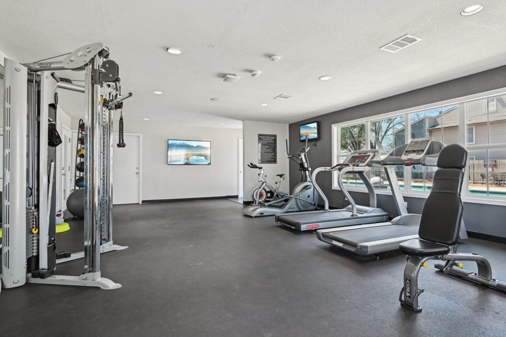Fitness Studio at Abbey Glenn Apartments, Waco