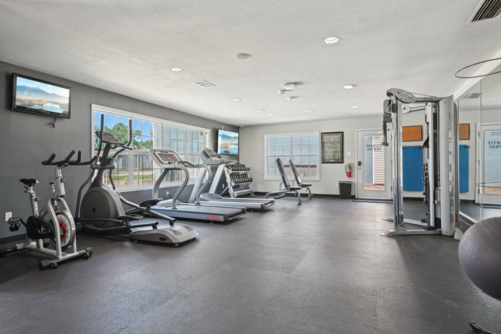Modern Fitness Center at Abbey Glenn Apartments, Waco, 76706