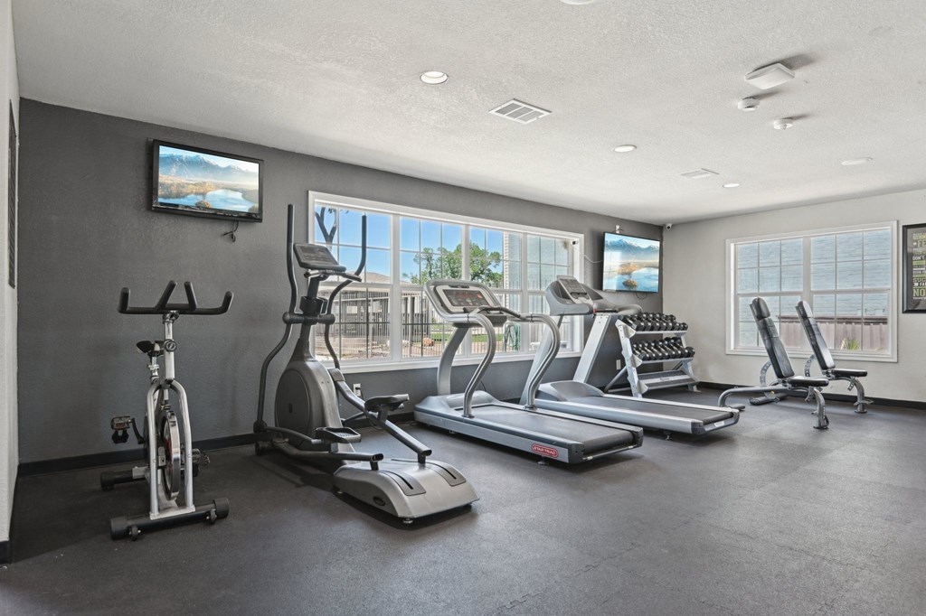 Gym at Abbey Glenn Apartments, Waco, TX