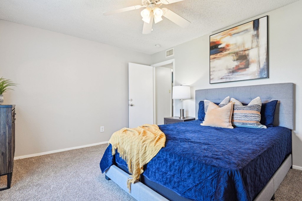 Gorgeous Bedroom at Abbey Glenn Apartments, Texas