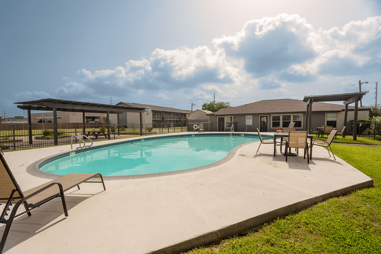 Summerstone Apartments