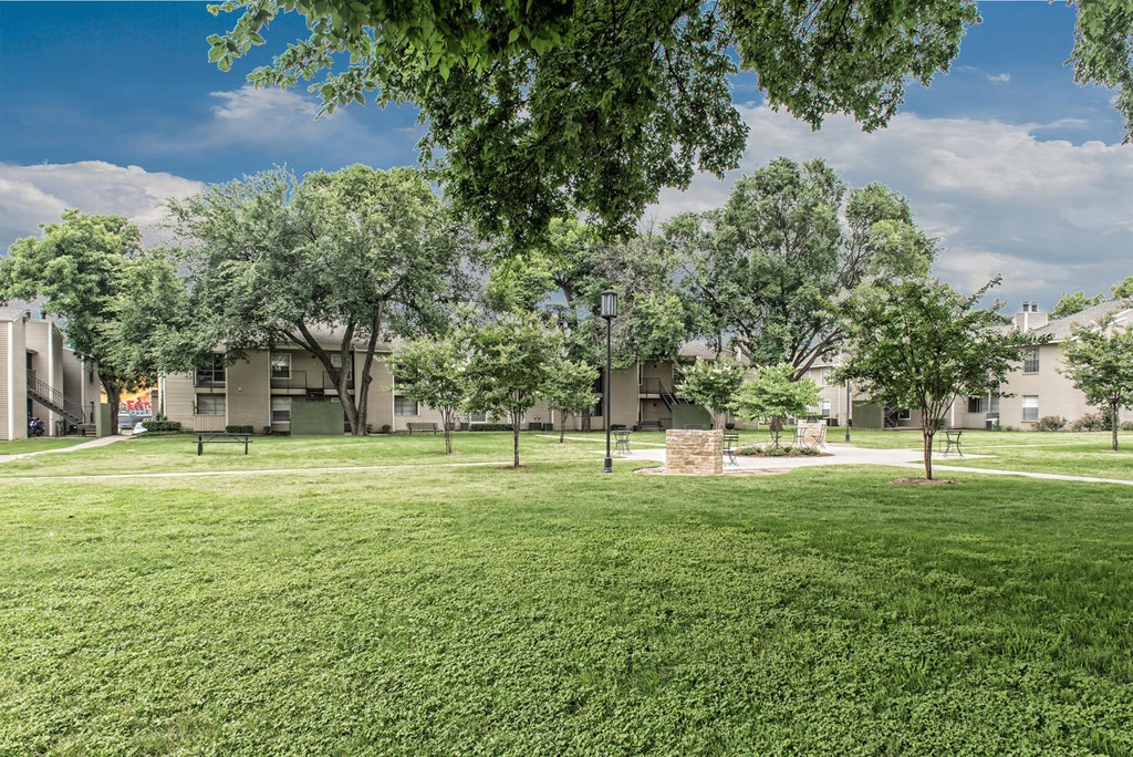 Lush Green Outdoor Spaces at Abbey Glenn Apartments, Waco, 76706
