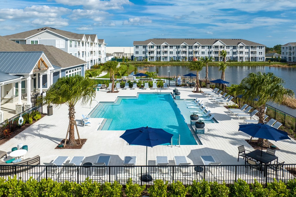 The Pointe At Palm Bay