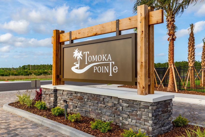 Welcoming Property Signage at Tomoka Pointe, Daytona Beach, 32117 - Photo Gallery 1