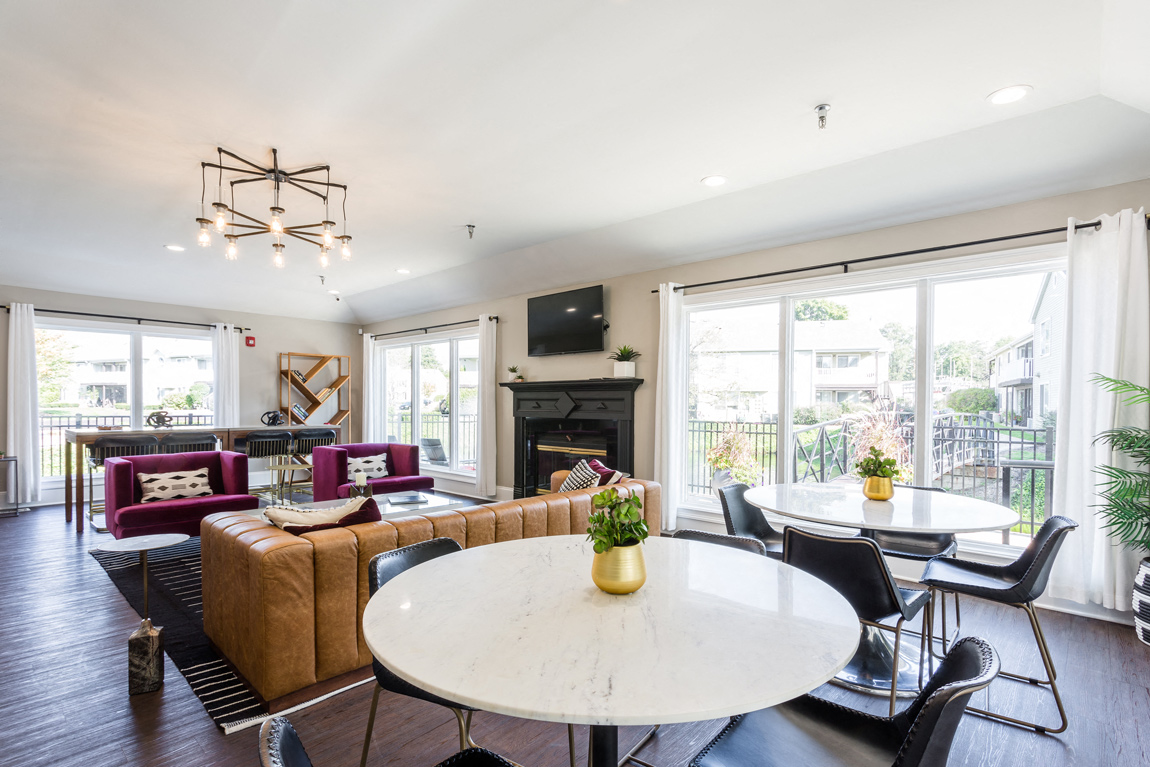 The Crossings at St. Charles Apartments Clubhouse