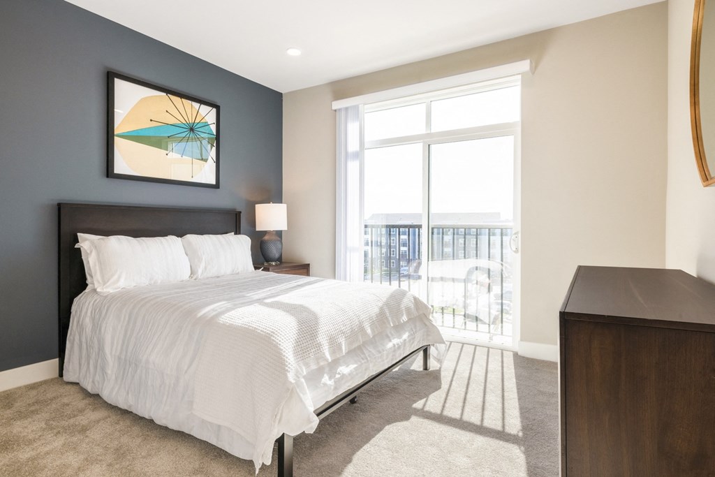 Bedroom at Woodmore Apartments, Bowie, 20706