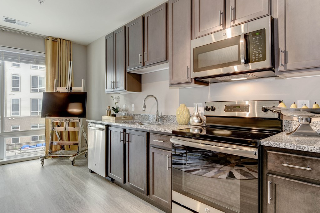 Fully Equipped Kitchen at Ascend Apollo Apartments, Maryland