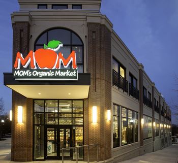 Organic Market at Verde Pointe, Virginia, 22201