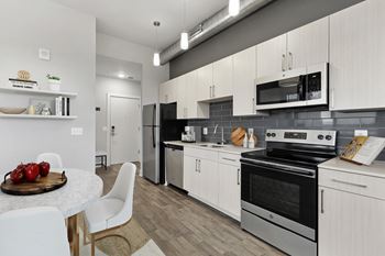 Fully Equipped Kitchen at The Oxford Apartments, Maryland