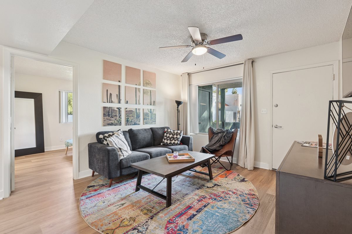 Riviera Park Apartments