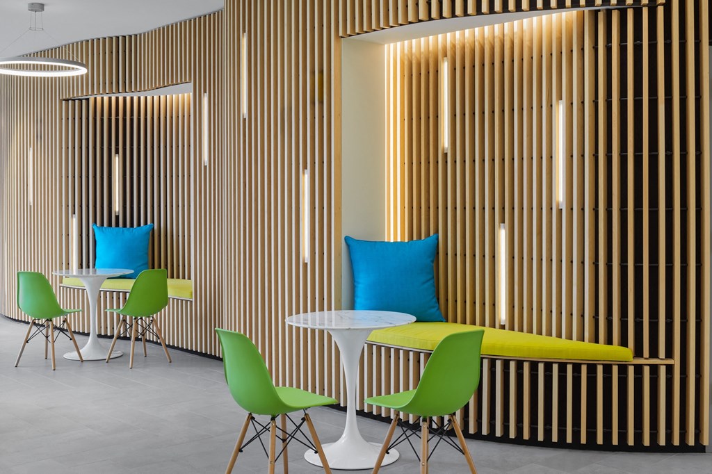 Convenient Co-working Spaces at The Oxford Apartments, Oxon Hill, MD 20745