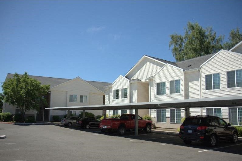 Fountain Valley Apartments, 435 Fountain Valley Way NE, Salem, OR