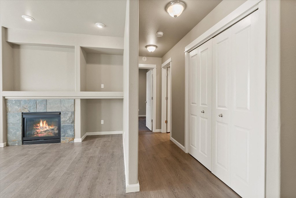 Village at Southern Crossing 2 bed 2 bath Townhbome 1319 sf hallway