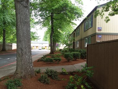 1877 Brewer Ave 2-4 Beds Apartment for Rent