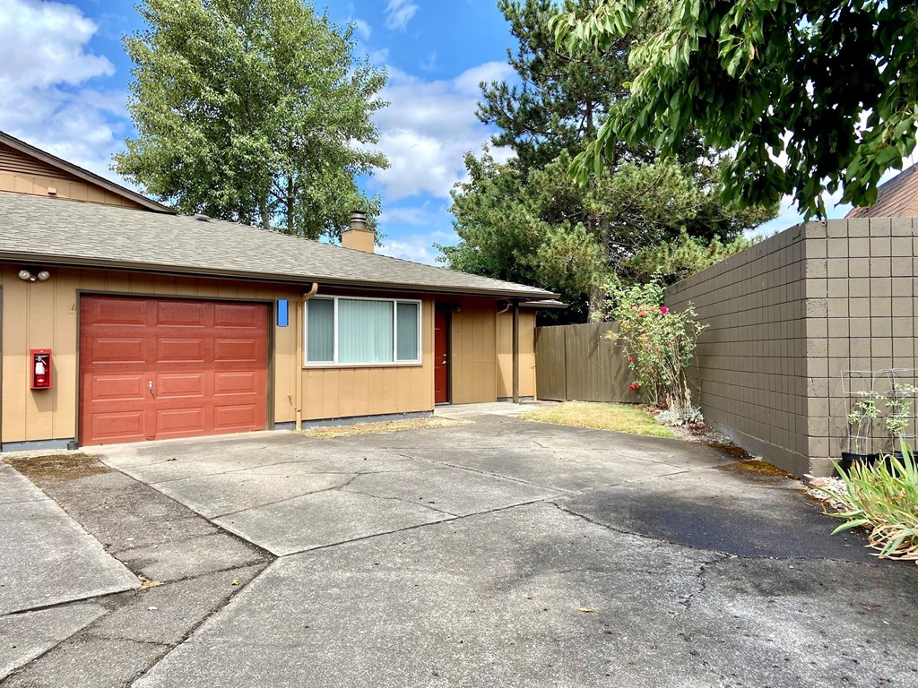 Sunrise Park exterior